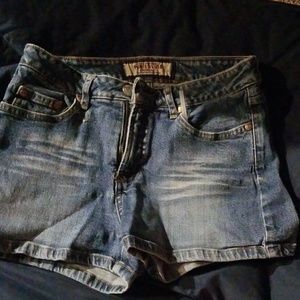 Mid rise , size7 jean shorts